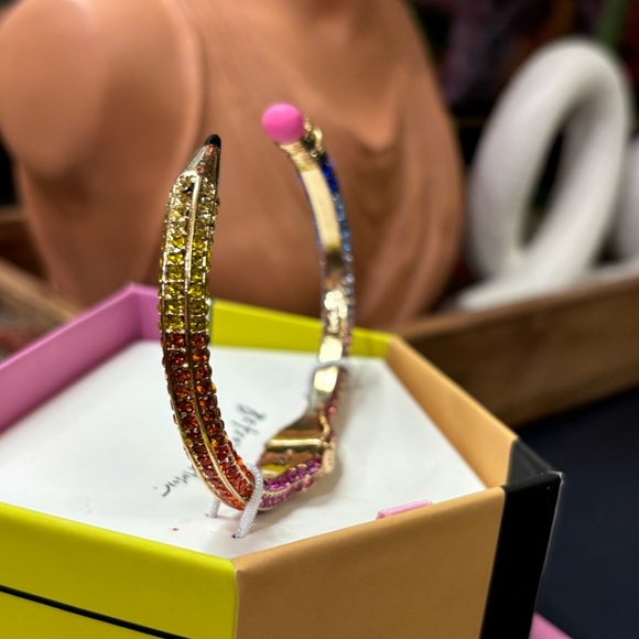 *NEW!* Betsey Johnson Rainbow Crystal Pencil Hinged Bracelet - Picture 6 of 8